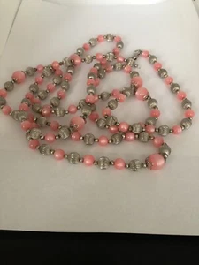 VTG. CORO PINK NECKLACE - Picture 1 of 3