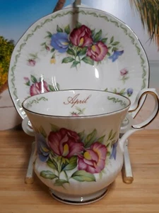 Taza y platillo Queen's Fine Bone China - "Abril" con flores de guisante dulce - Imagen 1 de 12