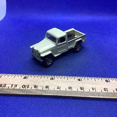 Matchbox 2015 car toy FCA Us M29 die-cast metal - MB955 M29 Light Yellow - Rare - Image 1 of 4