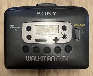 Reproductor de casete y radio Sony Walkman WM-FX423 AM FM con clip para cinturón probado funcionando - Imagen 1 de 4