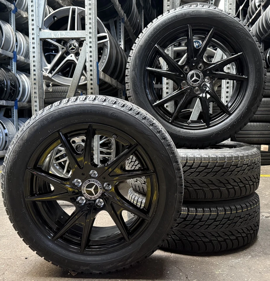 4x Orig Mercedes-Benz Winterräder 205/55 R17 95R CLA C174 A1744010000 3503 - Bild 1 von 3