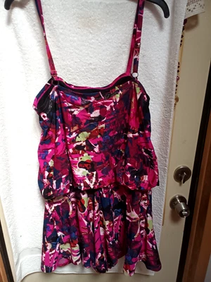 Vestido de baño estampado rosa impactante para dama talla L (16) Foto 1 de 3