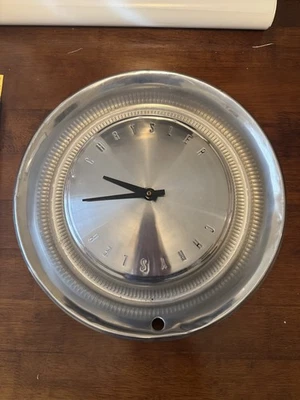 60-е 70-е CHRYSLER ВИНТАЖНЫЕ КОЛПАКИ КОЛЕС ЧАСЫ - работает - Изображение 1 из 4