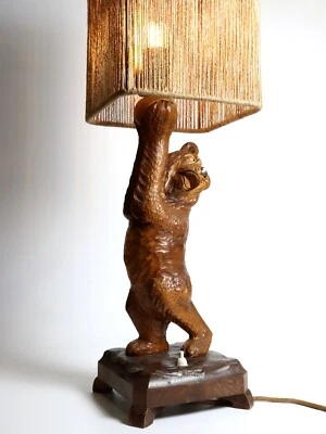 EARLY 20TH C. BLACK FOREST BEAR TABLE LAMP (ref 4001) - Image 1 of 4