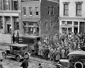 Speak Easy Police Raid 8x10 Reprint Of Old Photo - Picture 1 of 1