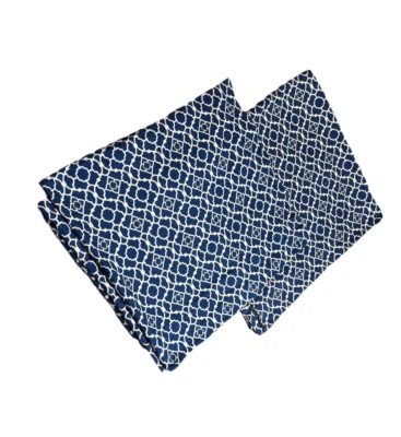 2 paneles de cortinas Waverly en par azul marino descontinuado con estampado 'Lovely Lattice' Foto 1 de 4