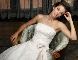 $1399💕 CASABLANCA 10 IVORY CHAMPAGNE BEADED ALENCON LACE A-LINE WEDDING GOWN - Picture 1 of 12