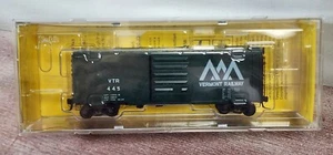 Vermont Railroad 40' PS-1 Boxcar with 8' Single Door 445 Kadee 5222 HO RTR - Picture 1 of 2