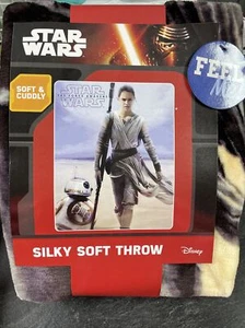 Star Wars The Force Awakens Silky Soft Fleece Throw Blanket 40" x 50" New Rey - Picture 1 of 2