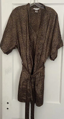 Morgan Taylor Intimates Bata y Slip Chemise Camisón CONJUNTO Leopardo Talla Pequeña/Mediana Foto 1 de 4