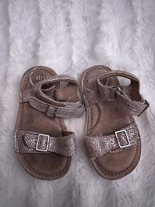 Stride Rite Girls SRT Kingsley Sandal, Iridescent, Toddler size 5 M - Picture 1 of 4