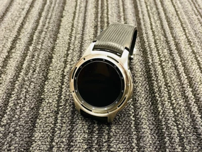 FAULTY Samsung Galaxy Watch SM-R800 WiFi & Bluetooth 46mm Mystic Silver - Изображение 1 из 3