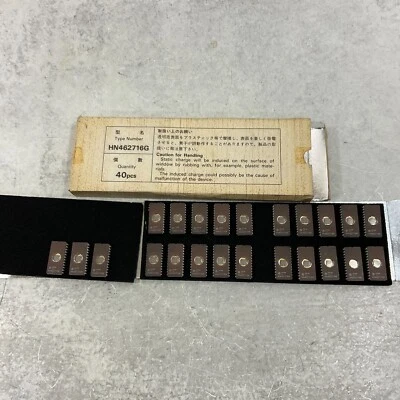 Lot of 23 Hitachi Semiconductor HN462716G 24 Pin 1B3 8 Bit Rom Chips Japan - Image 1 of 4
