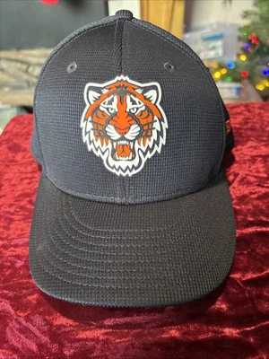 Detroit Tigers Hat 7 1/4 Blue New Era  - Image 1 of 4