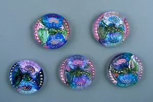 HAND PAINTED LACY GLASS BUTTON BY SUSAN CLARKE - Picture 1 of 4