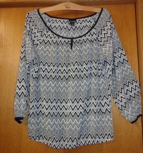 Woman's sz 18/20 - Black & White TOP - Lane Bryant - Wide boat neck, blousy NICE - Picture 1 of 3