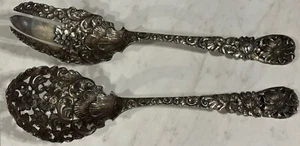 Myrick Roller & Holbrook Sterling Silver 9 1/2" Serving Set Repousse Pierced - Picture 1 of 8