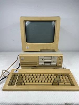 Vtg Leading Edge Computer DC-2011, DR-1240 Monitor & DC-2014 Keyboard - Image 1 of 4