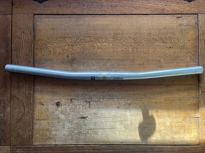 复古 Trek System 2 铝制平把 560 毫米宽度 25.4 22.2 90 年代 MTB — 第 1/4 张图片