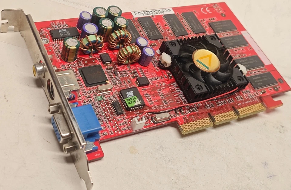 AGP 3D CARD MSI MS-8836 NVIDIA GEFORCE2 Ti (NV15TI) 32 MB DDR SDRAM - Image 1 of 4