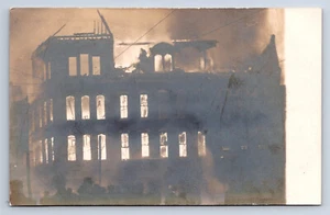 Vintage RPPC Rutland VT Business Building on Fire Flames Onlookers T18 - Picture 1 of 2