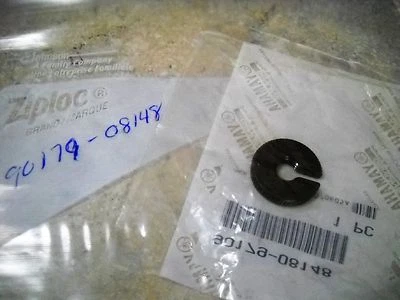 Porca de guidão Yamaha 1967-2005 YZ80 YFB250 XT350 90179-08148 FABRICANTE DE EQUIPAMENTO ORIGINAL - Imagem 1 de 3