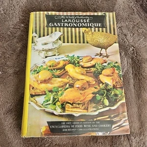 The World Authority Larousse Gastronomique 1966 HC/DJ 1st American Ed. 7th Print - Bild 1 von 9