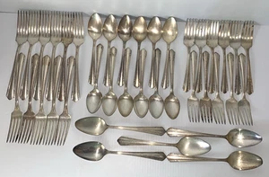 Lote De Colección MCM Plateado Malibu Wm A Rogers A1 Plus Oneida LTD 1934 Para Artesanía - Imagen 1 de 24
