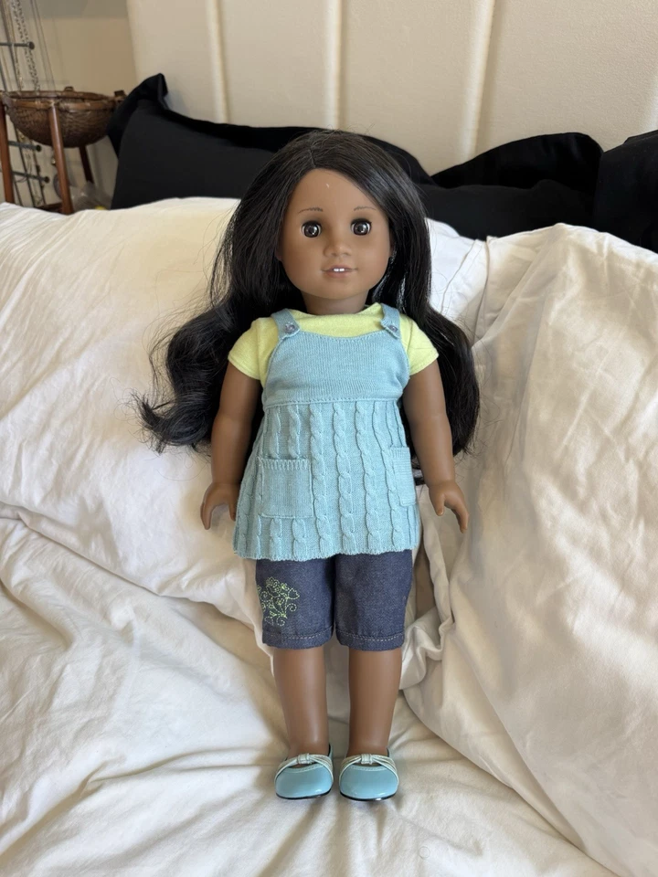 Muñeca American Girl GOTY 2009 muñeca Sonali retirada con atuendo buen estado Foto 1 de 4