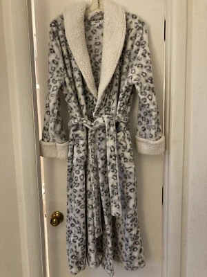 LADIES SONOMA ANIMAL PRINT LONG ROBE SIZE MEDIUM - Image 1 of 4