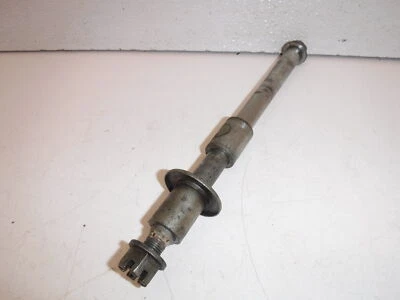 1993 suzuki gs500e БОЛТ ПОВОРОТА ПЕРЕДНЕГО ОБОДА ОСИ - Изображение 1 из 4