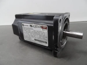 Allen Bradley MPL-A320H-HJ72AA Series A AC Servo Motor (24904) - Picture 1 of 9