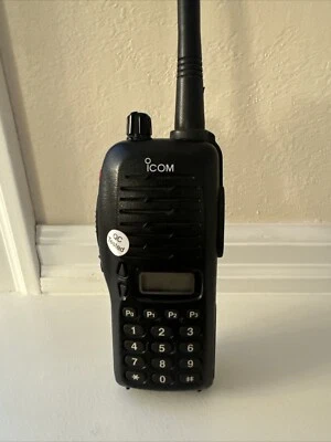 iCom IC-F3GT VHF Portable Two-Way Radio 16CH - Image 1 of 4