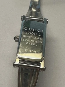 Gucci 1500L Watch Ladies Quartz 12mm Vintage Black Rectangle Swiss Made used - Picture 1 of 3