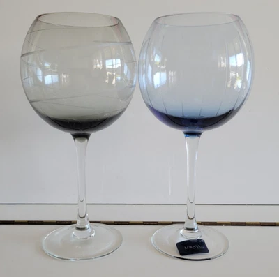 2 MIKASA CHEERS BALLOON WINE GOBLETS WITH STRIPES GRAY AND BLUE 9 INCH 20 OZS - Image 1 of 4