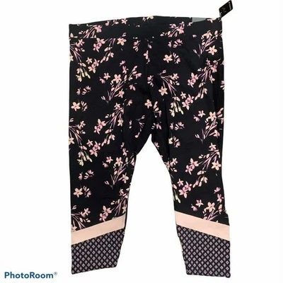 Torrid Plus 5 5X 28 Leggings Premium Leggings Mixed Floral Black Pants Opaque - Image 1 of 4