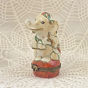Beautiful Tassle Elephant -Peint Main Signed Exclusive Charmant - Bild 1 von 16