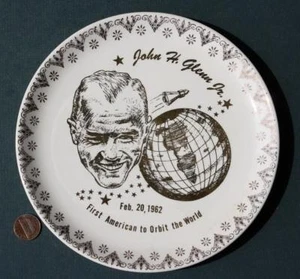 1962 NASA Mercury Astronaut John Glenn FIRST WORLD ORBIT Souvenir Plate VTG + - Picture 1 of 1