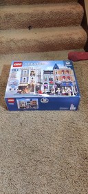 LEGO Creator 10255 Assembly Square New Sealed  Mint