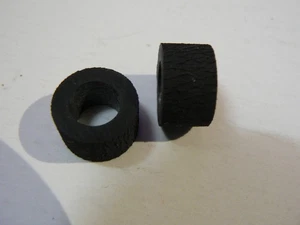 1 Paar Carrera Servo 140 Reifen mit konischer Felge  NEU - Picture 1 of 1