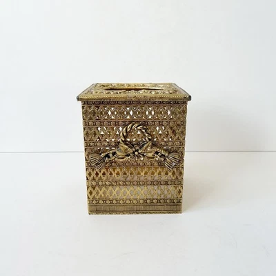 Caja de pañuelos cuadrada de filigrana de metal de colección cubierta Hollywood Regency Foto 1 de 4