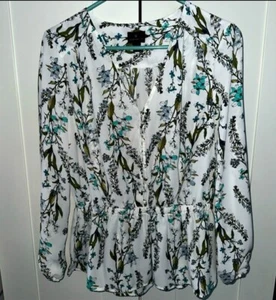 Blusa floral Worthington para mujer blanca turquesa azul verde talla mediana - Imagen 1 de 7