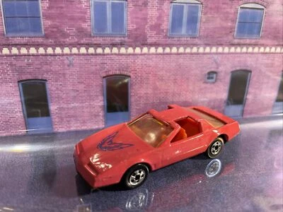 Pontiac Firebird 1982 transmisión automática 1/64 rosa con techo en T, BW, logotipo - de colección bonito Foto 1 de 4