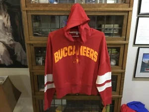 NWT Tampa Bay Buccaneers SPELL OUT Red JUNK FOOD Hoodie Sweatshirt SZ L - Cool - Picture 1 of 13