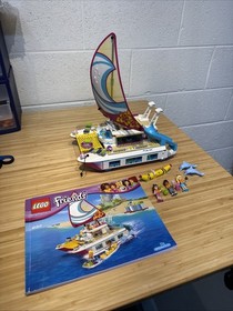 LEGO FRIENDS: Sunshine Catamaran (41317) Incomplete