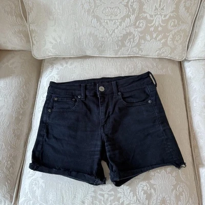 Pantalones cortos de mezclilla para mujer American Eagle negros de cintura alta talla 4 elásticos Foto 1 de 4