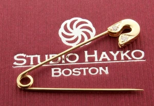 Broche de diamantes con pasador de seguridad de oro amarillo de 14k (diamantes de 0,05 ctw) de 1,5"" de largo - Imagen 1 de 5