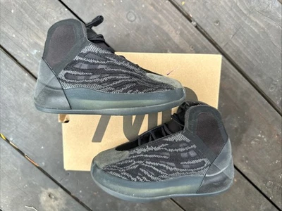 Adidas Infants Yeezy QNTM 'Onyx' GX1319 Size 5K Sneakers Shoes - Image 1 of 4