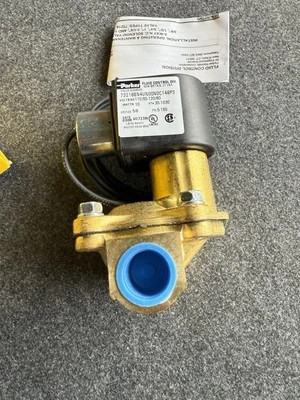 VÁLVULA SOLENÓIDE SELADA PARKER HANNIFIN 73218BN4UN00N0C148P3 1/2" NPT 120/60 - Imagem 1 de 4