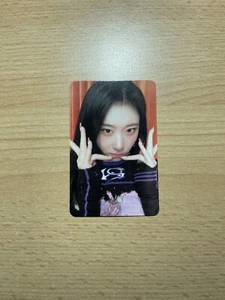 Chaeryeong Itzy Mini Album Cheshire Limited Edition Photocard B - Picture 1 of 2